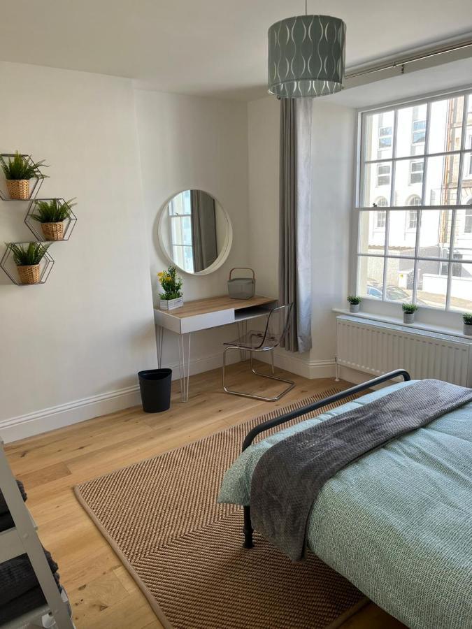Lovely 1 Bed Flat *Free Parking* Hoe/Barbican Plymouth Esterno foto
